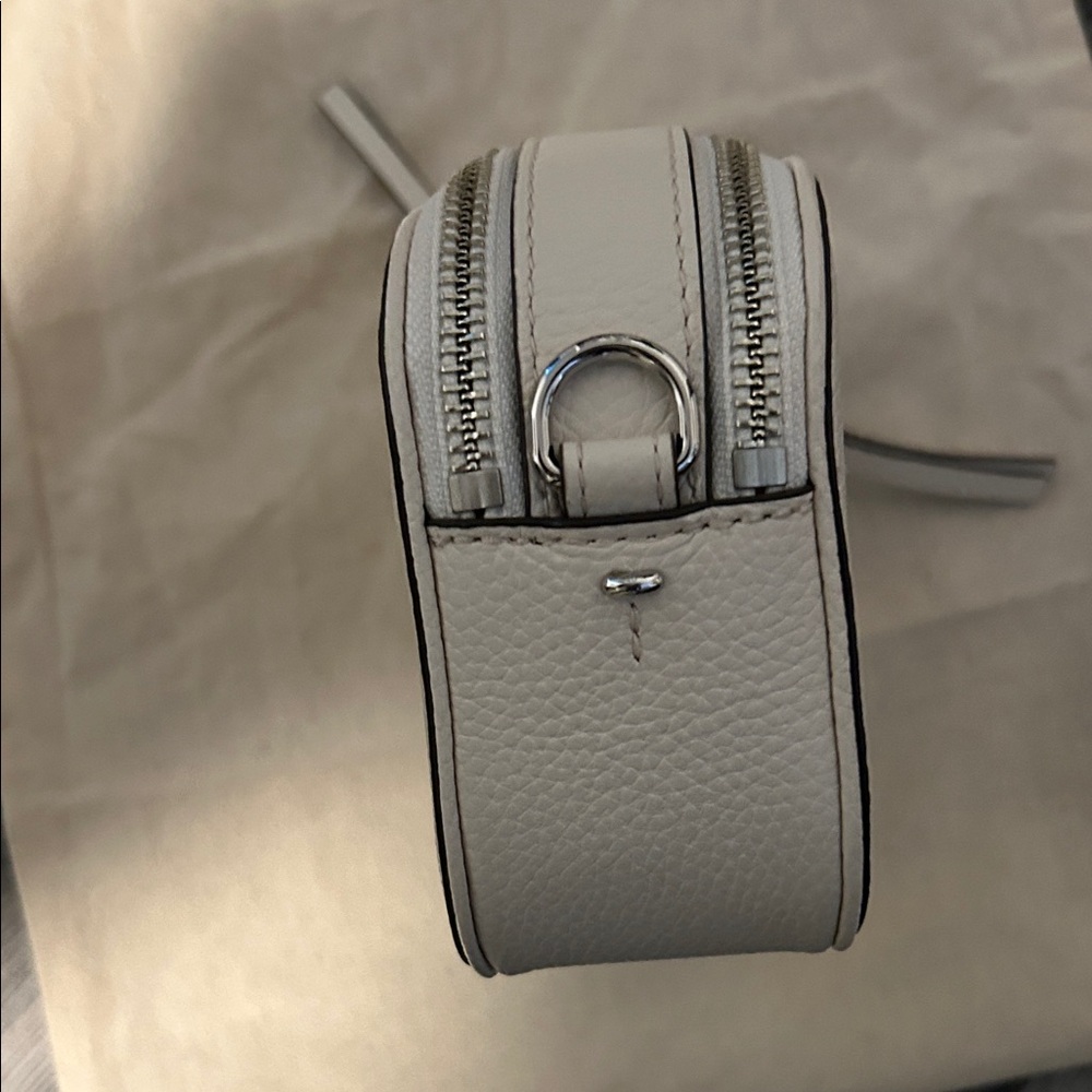 Tory Burch Cream Crossbody Bag with Tan Strap - Picture 5 of 9